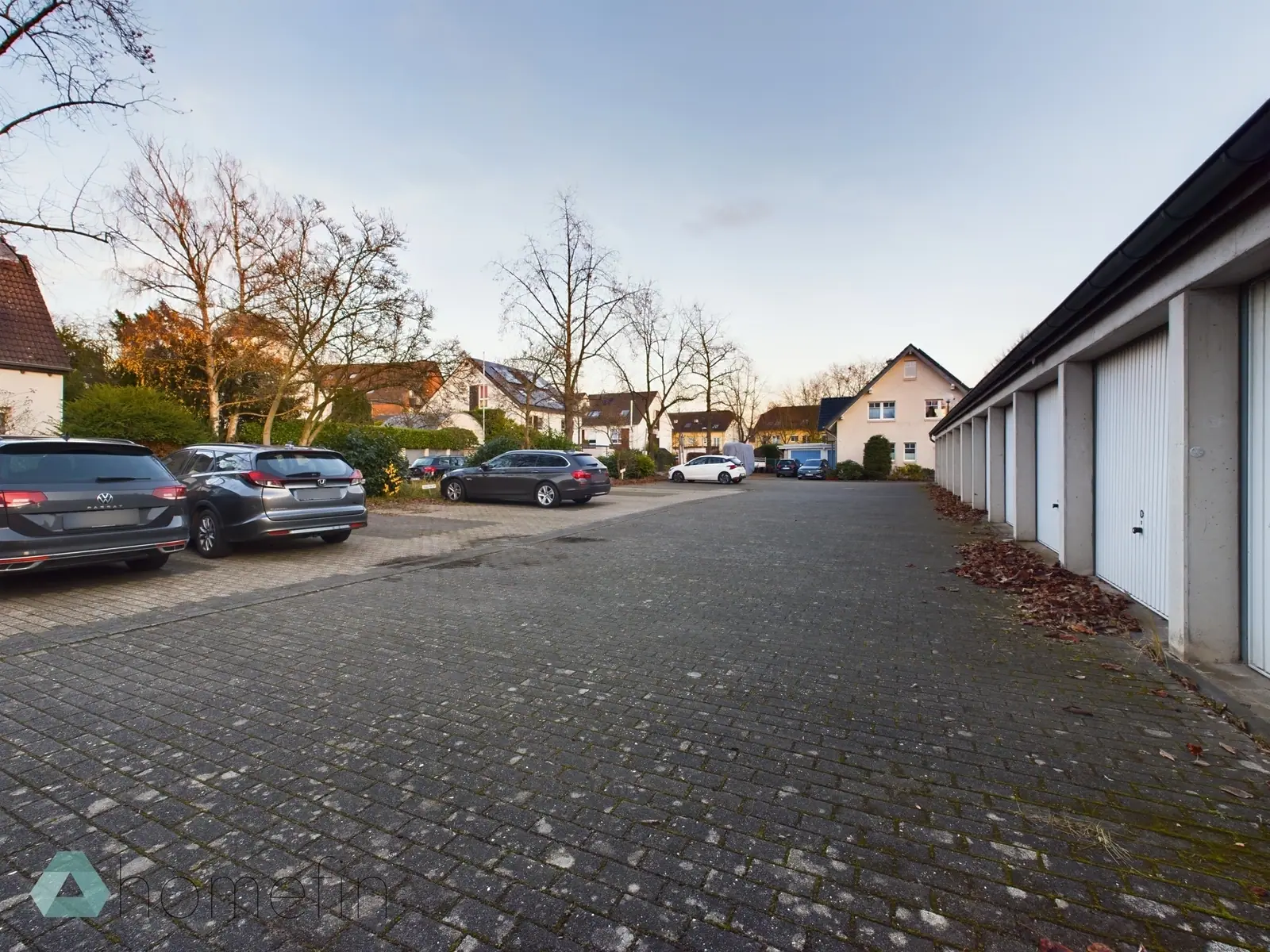 Stellplätze und Garagen: Lagerfläche in Leverkusen