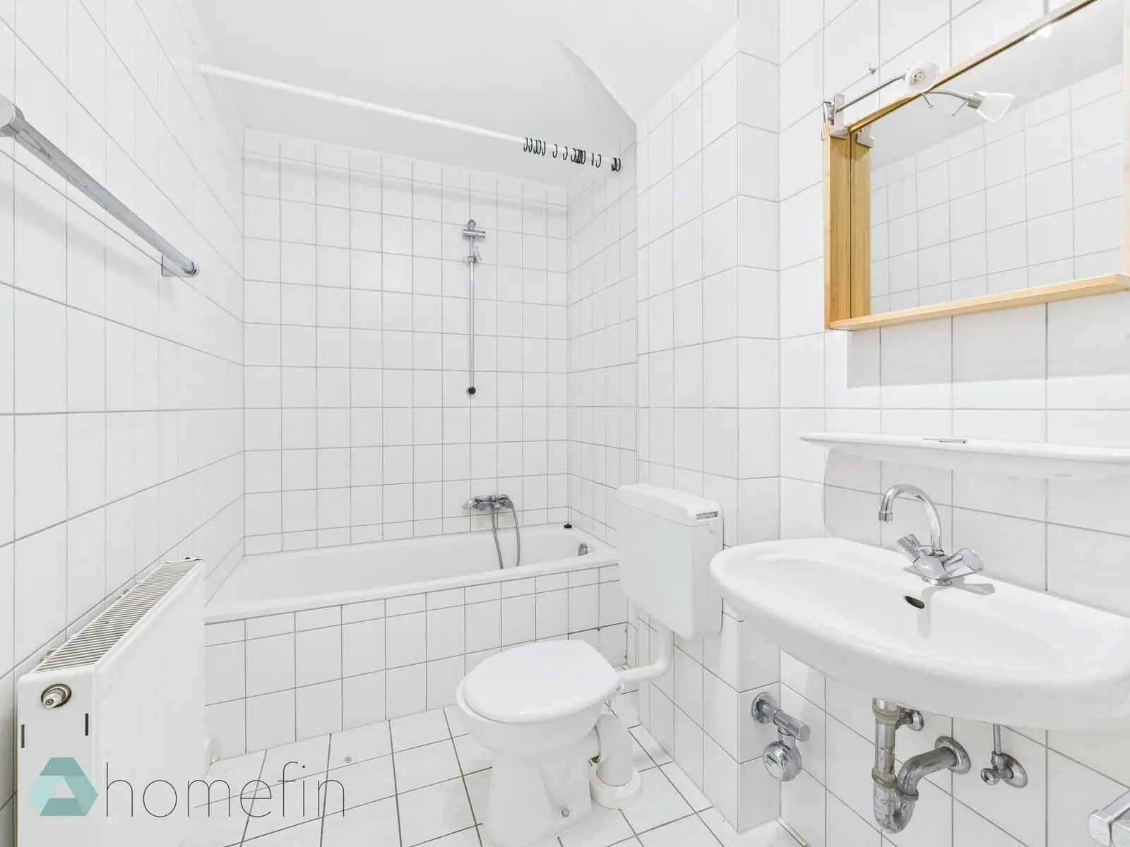 Badezimmer: Dachgeschosswohnung in Solingen