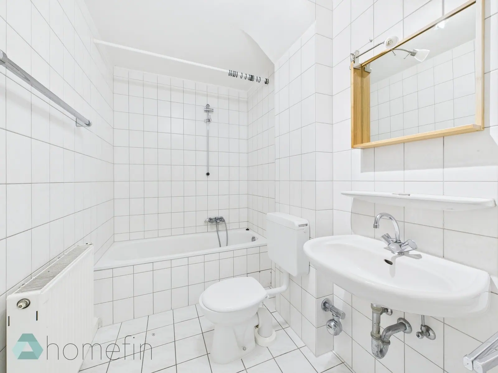Badezimmer: Dachgeschosswohnung in Solingen