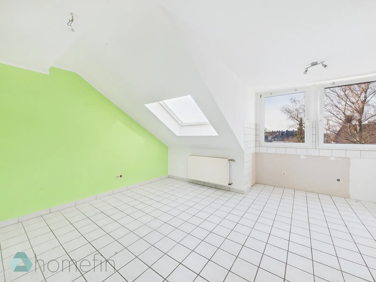 Raum: Dachgeschosswohnung in Solingen