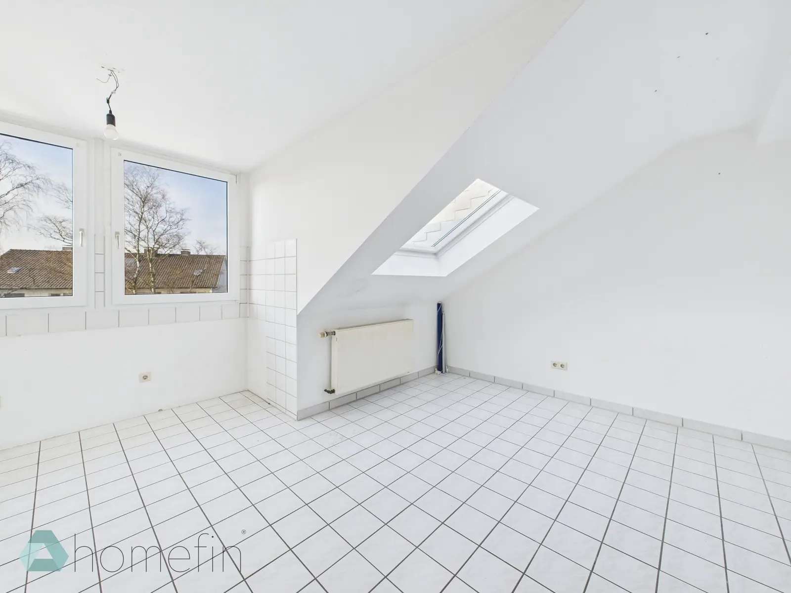 Wohnküche: Dachgeschosswohnung in Solingen