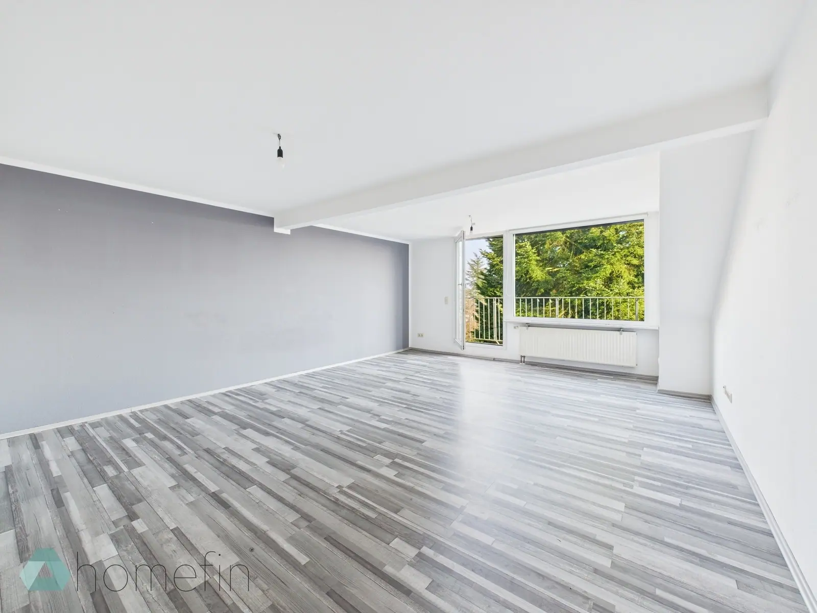 Wohnzimmer: Dachgeschosswohnung in Solingen