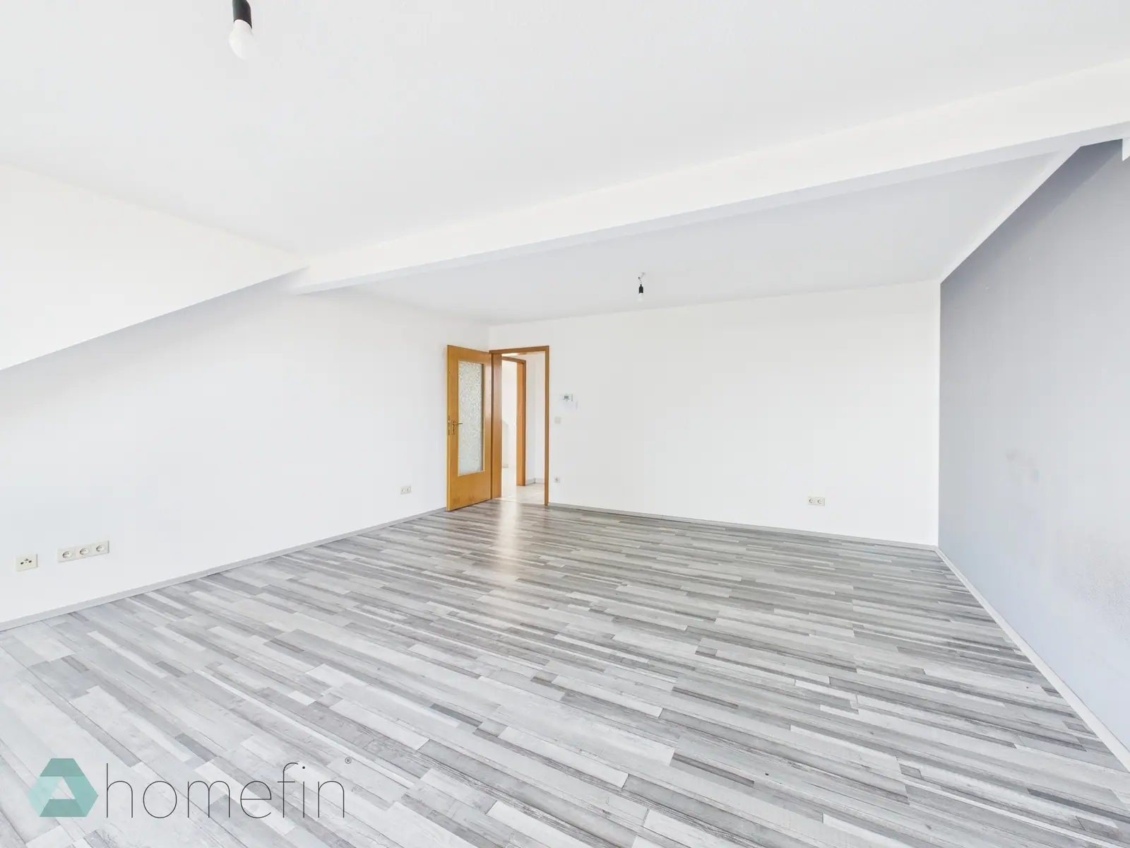 Wohnzimmer: Dachgeschosswohnung in Solingen